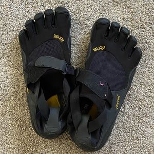 Vibram US size 9